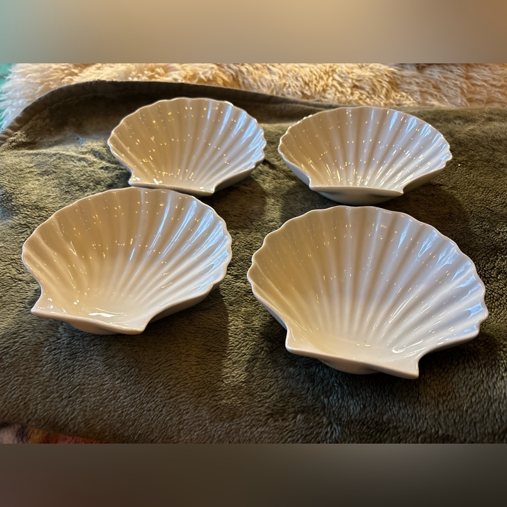 CERAMIC Clam Shell Bowl Set of 3 Fancy Ocean Inspired Beach Dinner Party Seafood - Picture 4 of 16